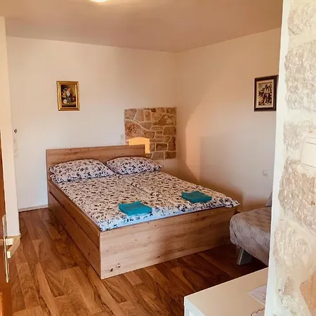Apartment With Wifi Basanija, Umag - 7148