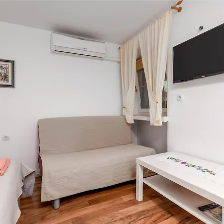 Lejlighed With Wifi Basanija, Umag - 7148 *