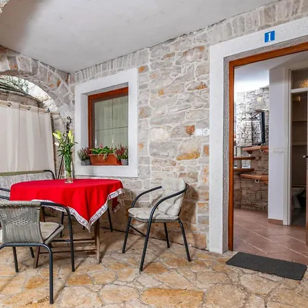 With Wifi Basanija, Umag - 7148 شقة *